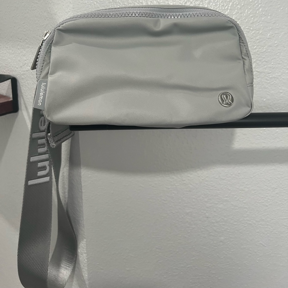 Lululemon Fanny pack excellent condition